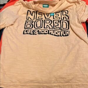 Garanimals Tan T-Shirt - Never Bored Fun Print size 7